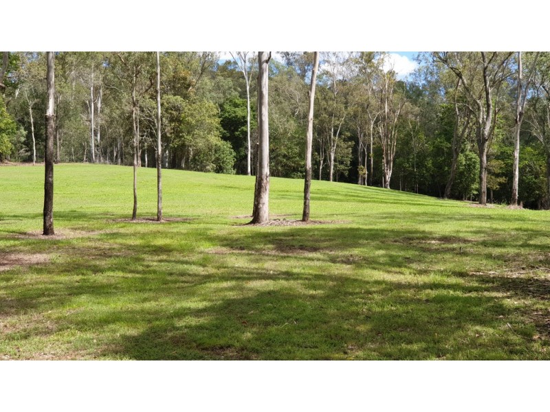 26 Upper Brookfield Road, Brookfield QLD 4069