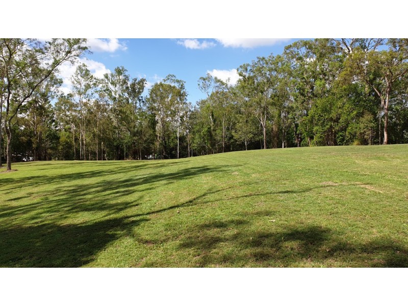 26 Upper Brookfield Road, Brookfield QLD 4069