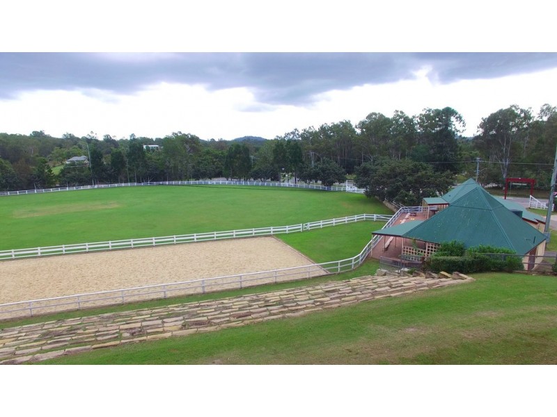 115 Gold Creek, Brookfield QLD 4069