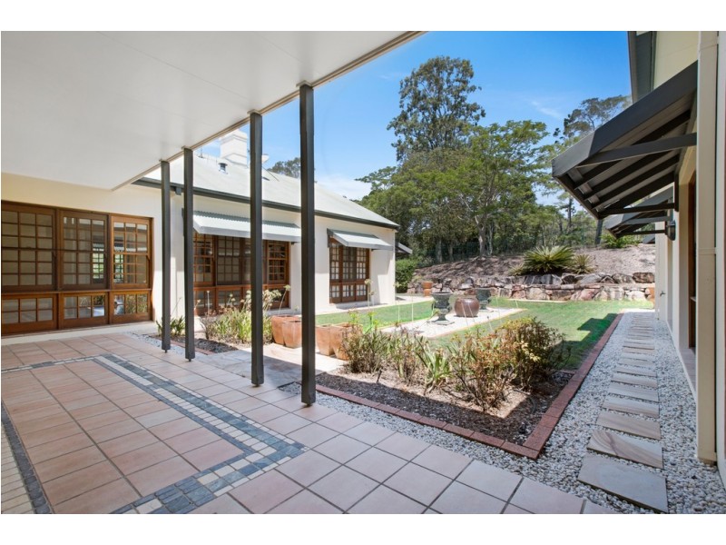 544 Grandview Road, Pullenvale QLD 4069