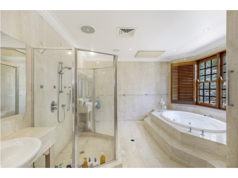 544 Grandview Road, Pullenvale QLD 4069