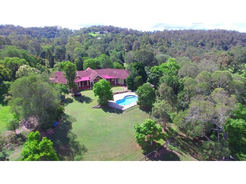 Brookfield QLD 4069
