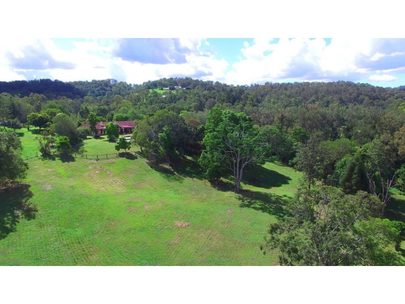 Brookfield QLD 4069