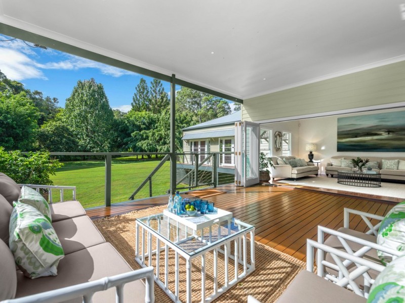 Brookfield QLD 4069