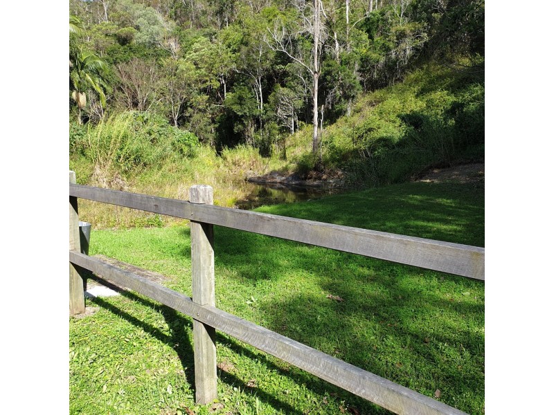 576 Upper Brookfield Road, Upper Brookfield QLD 4069