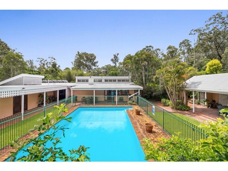 104 Gold Creek Road, Brookfield QLD 4069