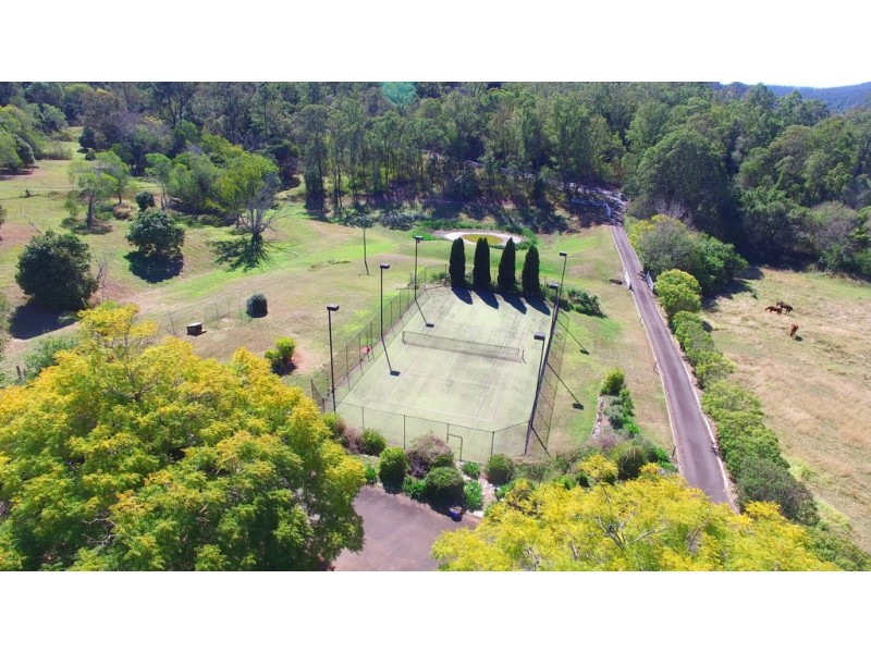 80 Upper Brookfield Road, Brookfield QLD 4069