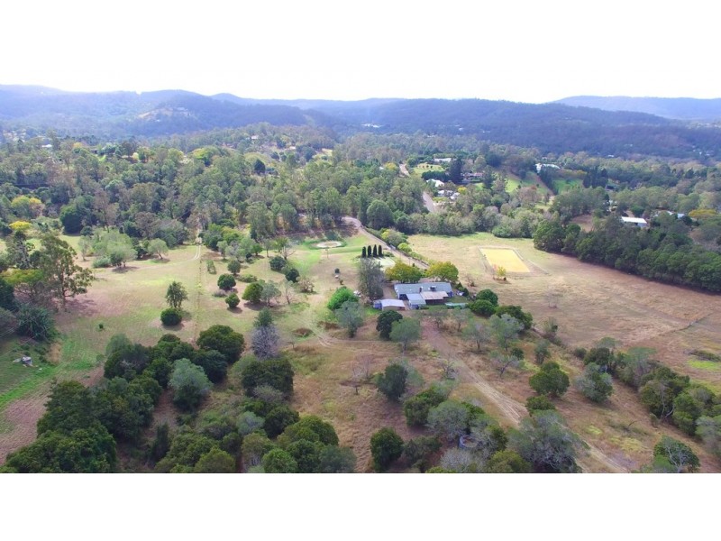 80 Upper Brookfield Road, Brookfield QLD 4069
