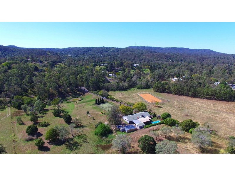 80 Upper Brookfield Road, Brookfield QLD 4069