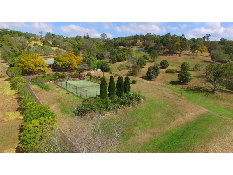 80 Upper Brookfield Road, Brookfield QLD 4069