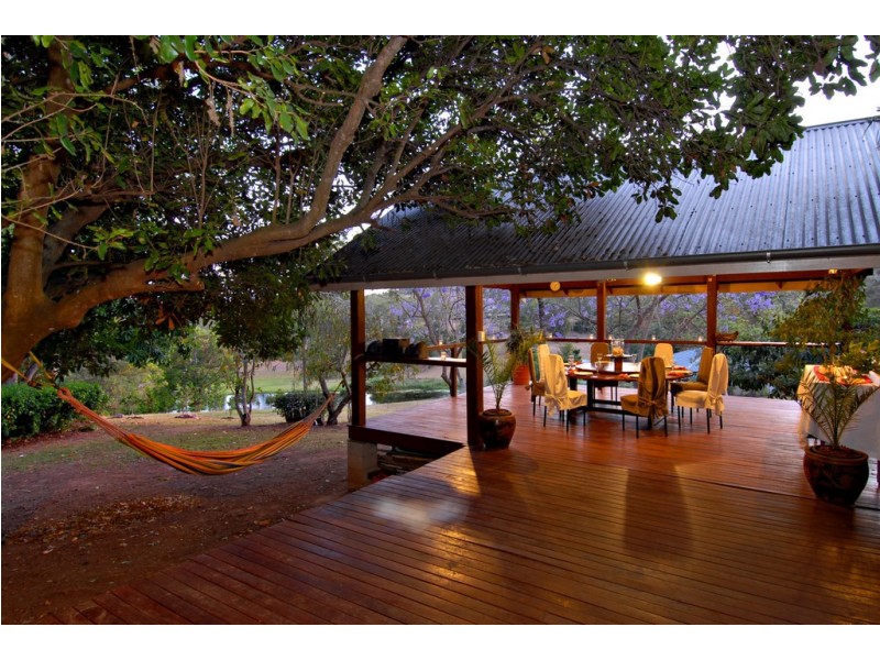 41 Peronne Place, Brookfield QLD 4069