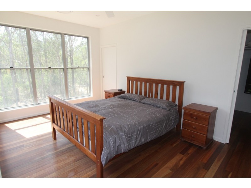 75A Boscombe Road, Brookfield QLD 4069