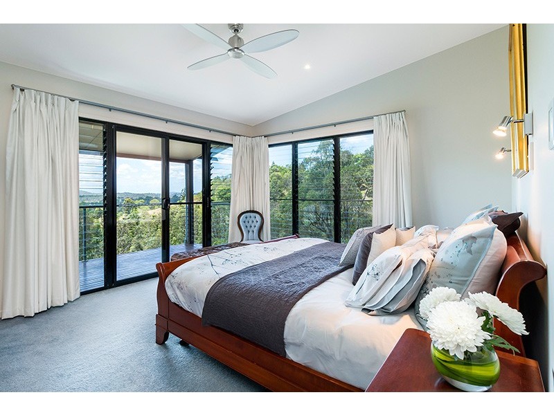269 Upper Brookfield Road, Upper Brookfield QLD 4069