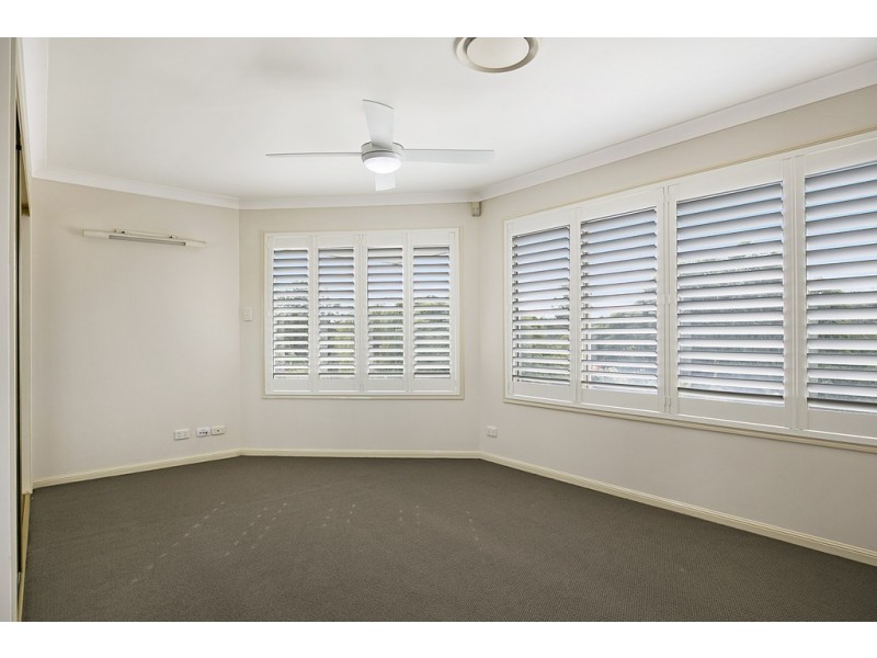 8 Blackman Court, Brookfield QLD 4069