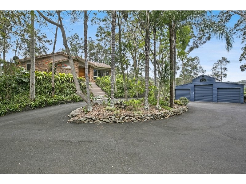 459 Gold Creek Road, Brookfield QLD 4069