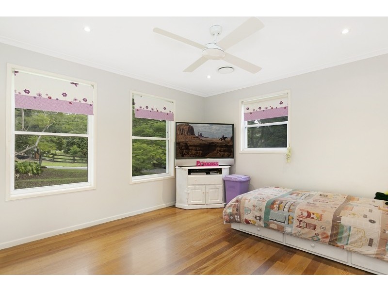 113 Moons Lane, Brookfield QLD 4069