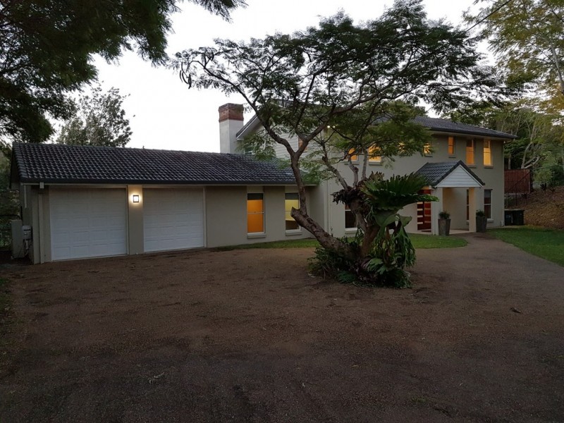 113 Moons Lane, Brookfield QLD 4069