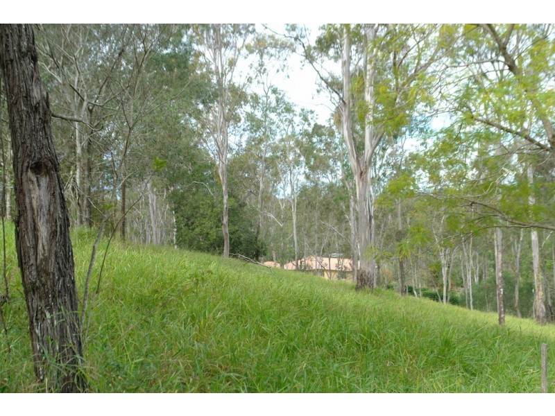 35 Winrock Street, Brookfield QLD 4069