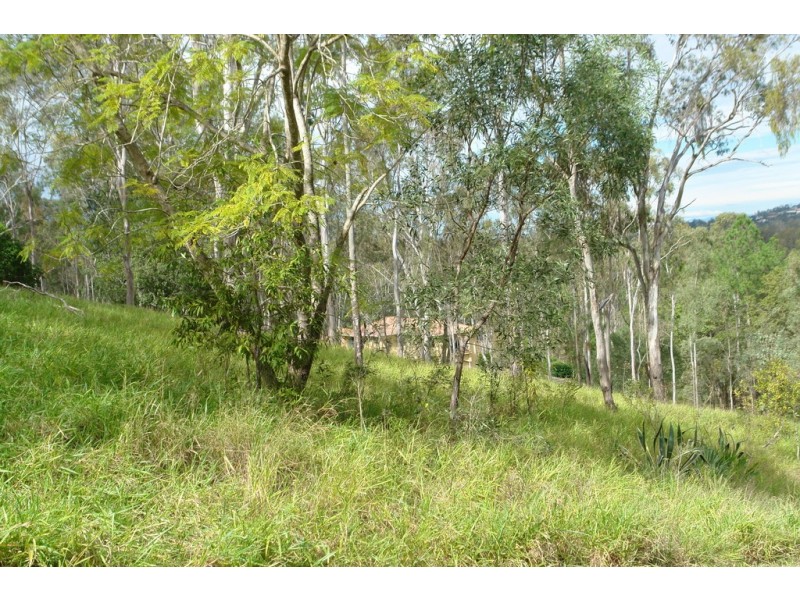 35 Winrock Street, Brookfield QLD 4069