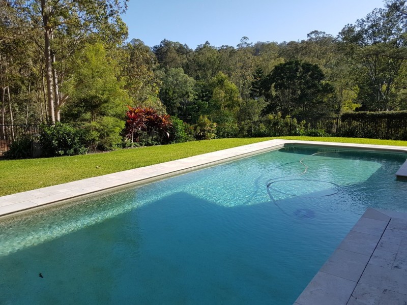 130 Savages Road, Brookfield QLD 4069