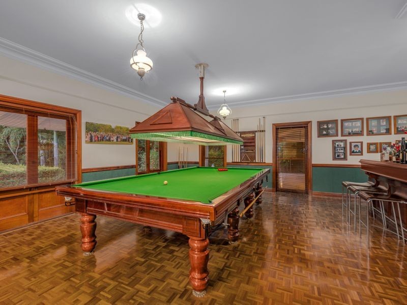 24 Sugars Road, Bellbowrie QLD 4070