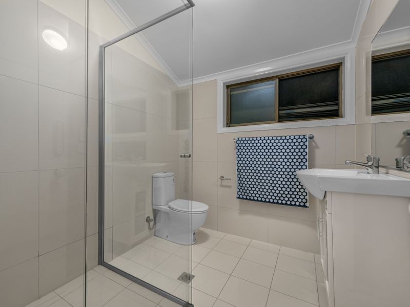 24 Sugars Road, Bellbowrie QLD 4070