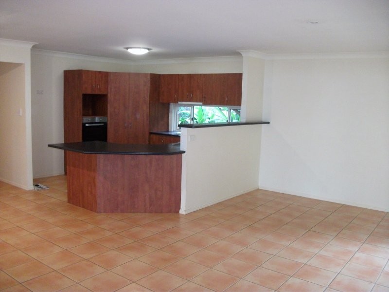 27 Daydream Street, Redland Bay QLD 4165