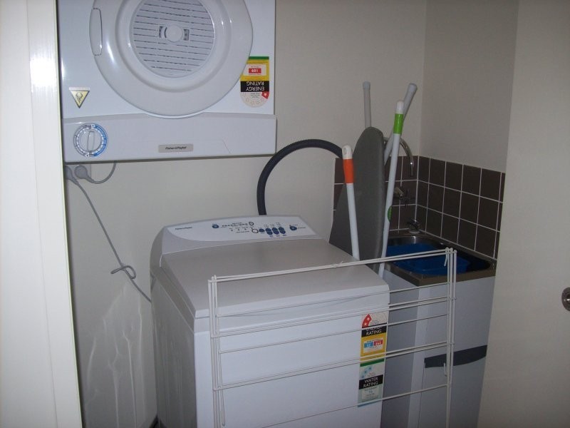 1401/111 Lindfield Road, Helensvale QLD 4212