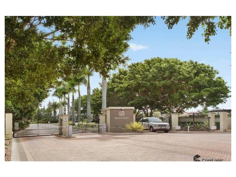 5042 Harbourview Drive, Hope Island QLD 4212