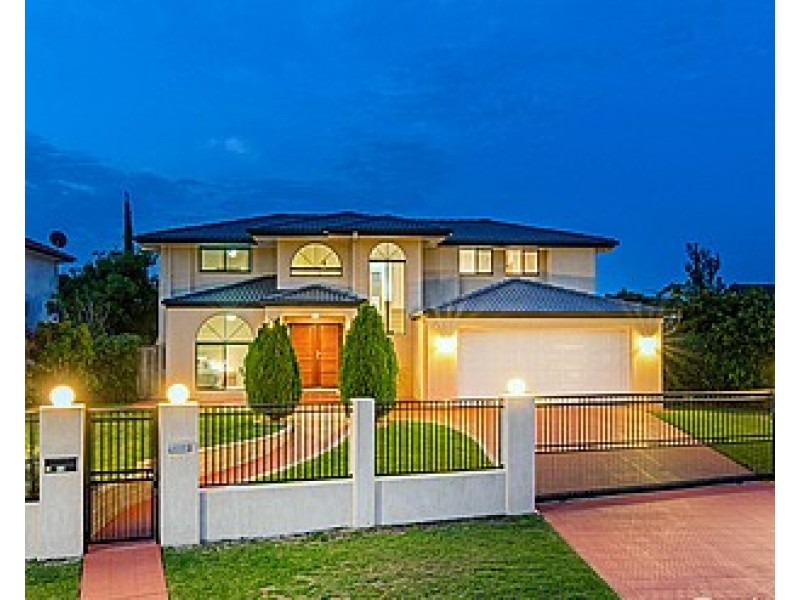 12 Forest Place, Carindale QLD 4152