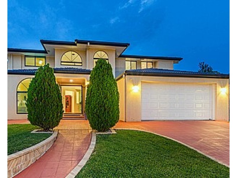 12 Forest Place, Carindale QLD 4152