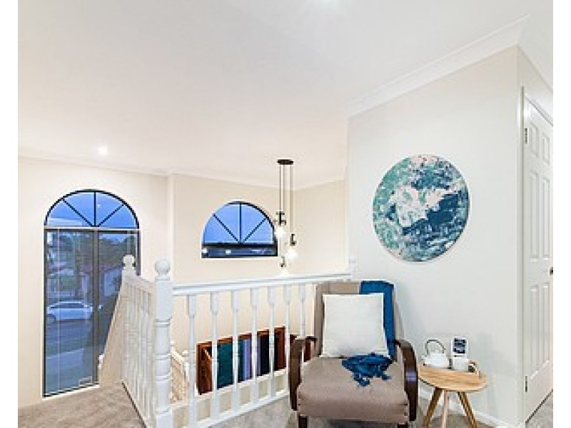 12 Forest Place, Carindale QLD 4152