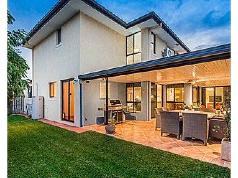 12 Forest Place, Carindale QLD 4152