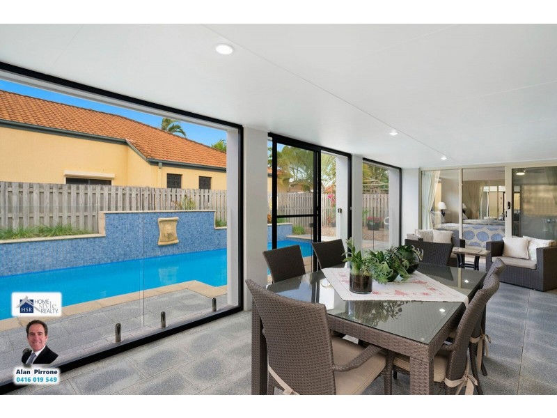 35 Ken Cr, Helensvale QLD 4212