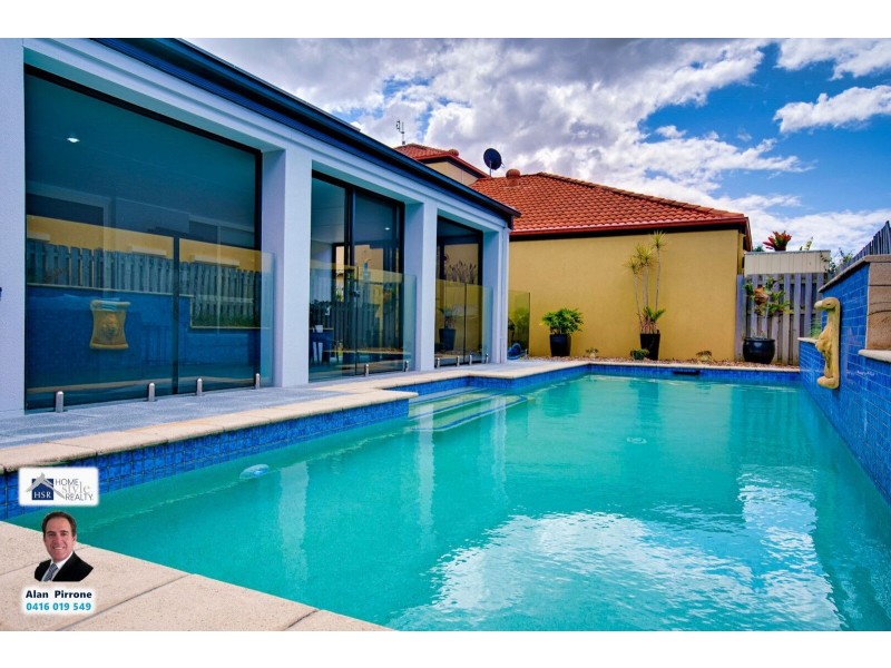 35 Ken Cr, Helensvale QLD 4212