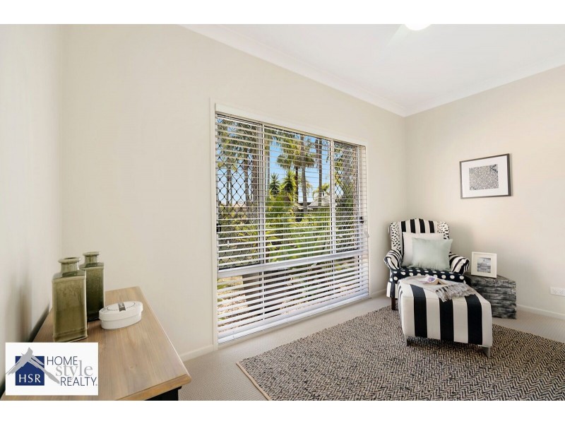 19 Boreen Court, Helensvale QLD 4212