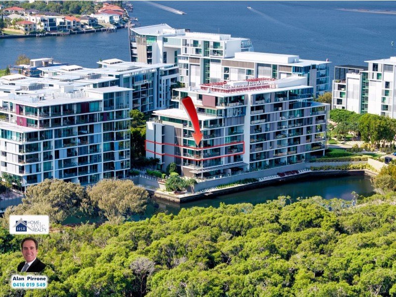 29306 Ephraim Island, Paradise Point QLD 4216