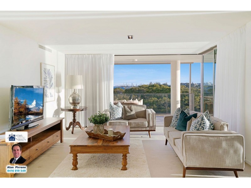 29306 Ephraim Island, Paradise Point QLD 4216
