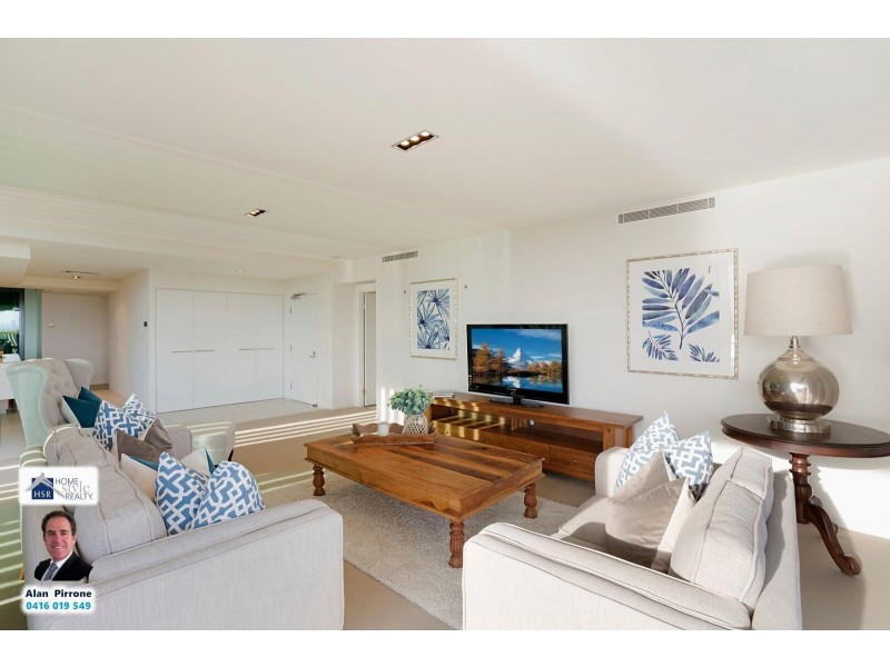 29306 Ephraim Island, Paradise Point QLD 4216