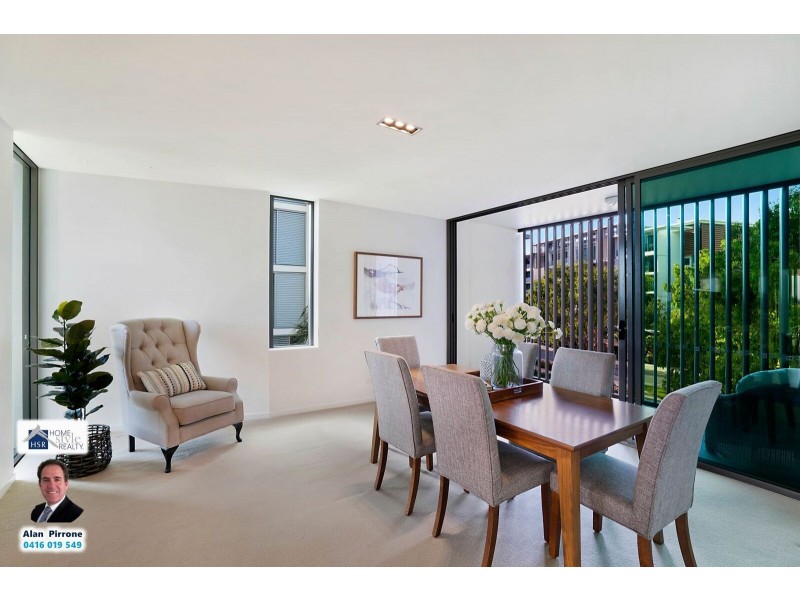 29306 Ephraim Island, Paradise Point QLD 4216