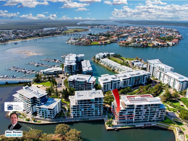 29306 Ephraim Island, Paradise Point QLD 4216