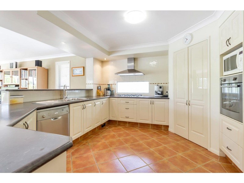 6 Rivertree Avenue, Helensvale QLD 4212