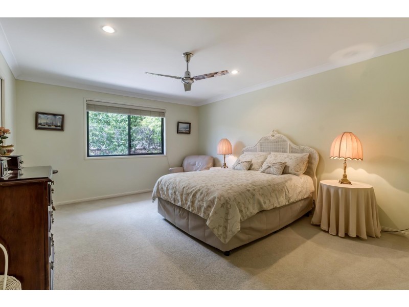 6 Rivertree Avenue, Helensvale QLD 4212