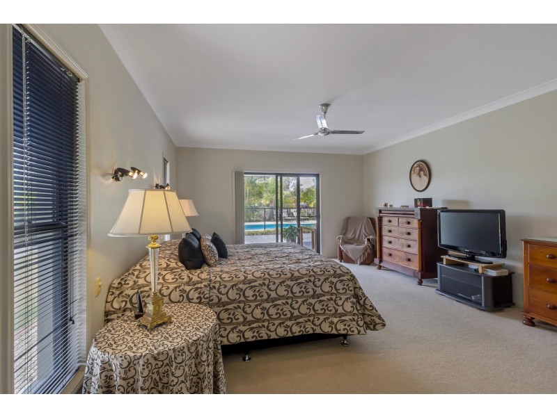 6 Rivertree Avenue, Helensvale QLD 4212