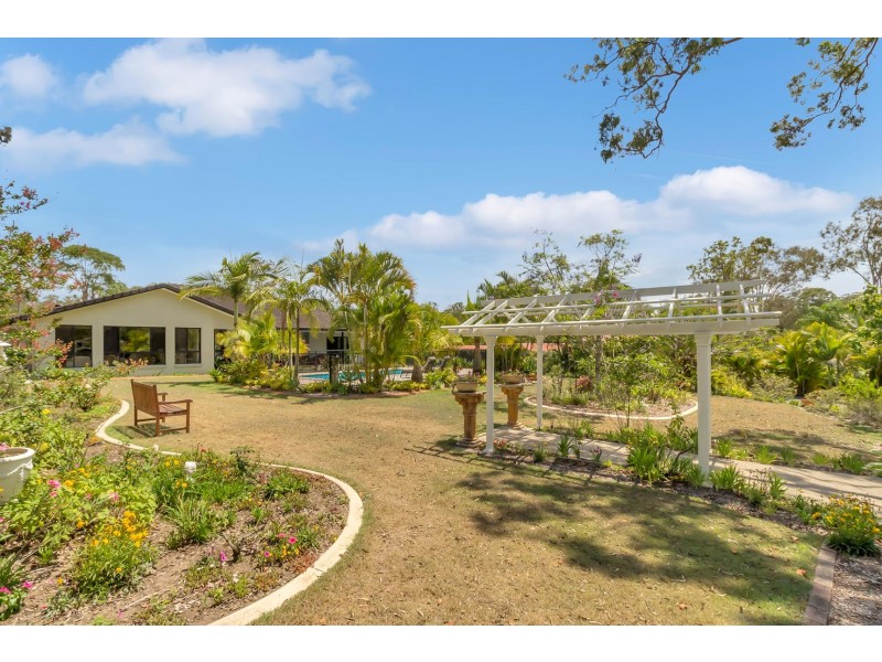 6 Rivertree Avenue, Helensvale QLD 4212