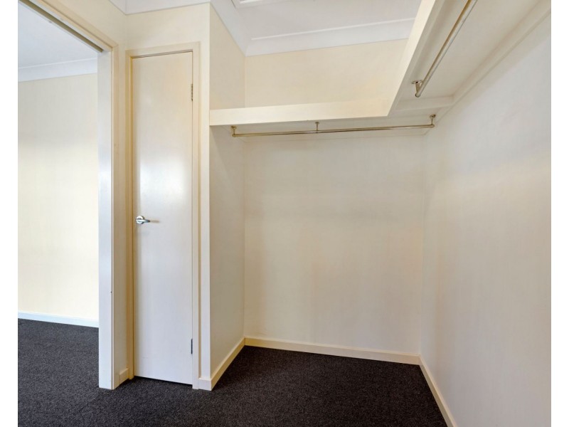 9/29 Proud Street, Labrador QLD 4215