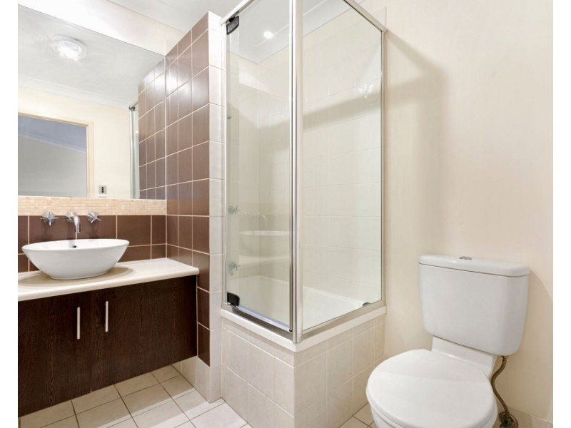 9/29 Proud Street, Labrador QLD 4215