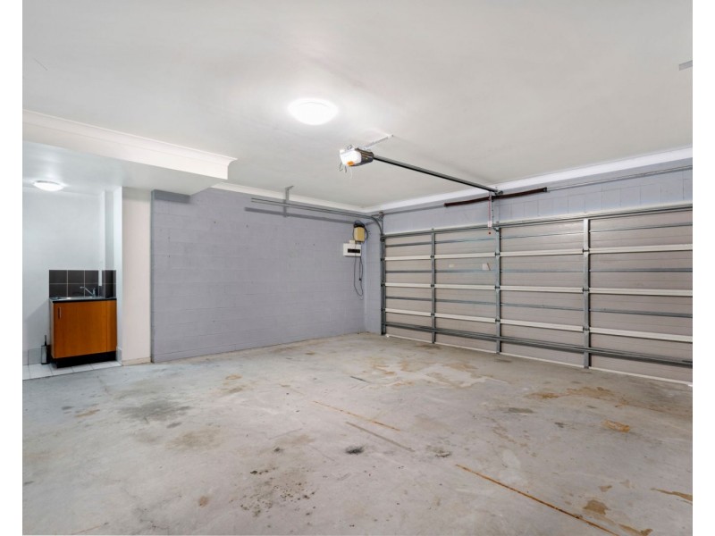 9/29 Proud Street, Labrador QLD 4215