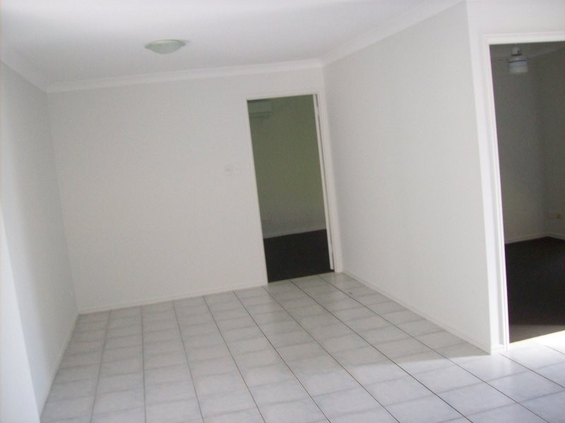 29 Lakeshore Drive, Helensvale QLD 4212