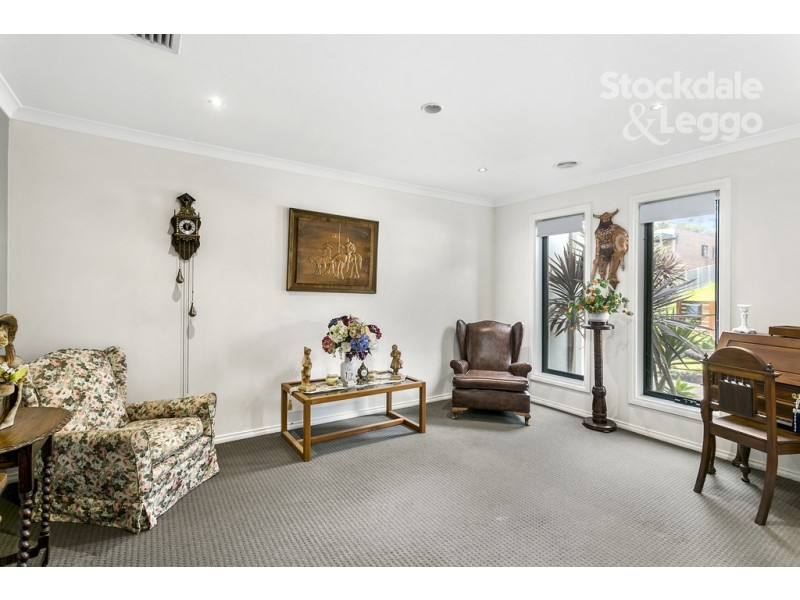81 Bayview Avenue, Rosebud VIC 3939